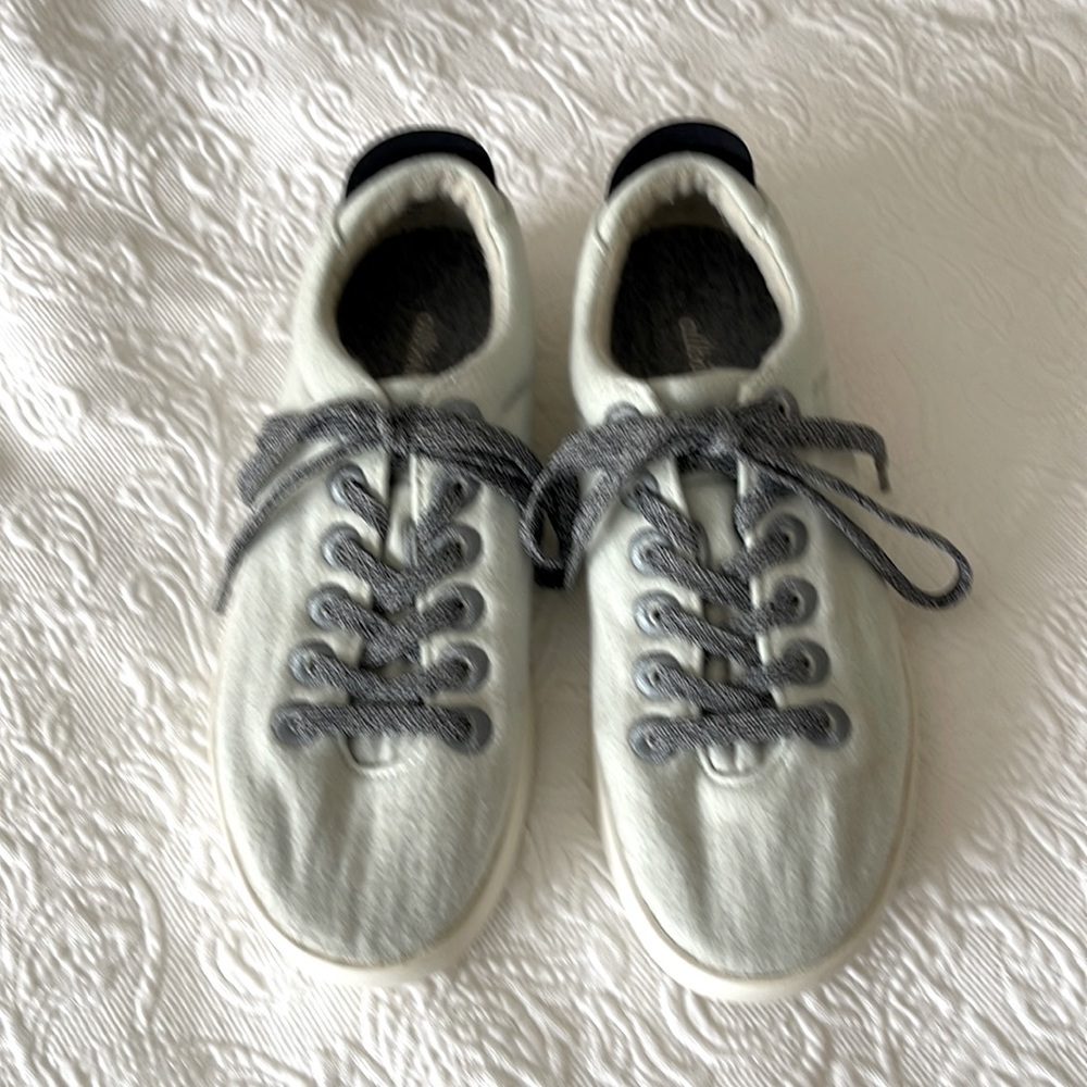 Allbirds sneakers light gray